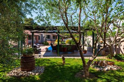 Stone villa Tea with pool