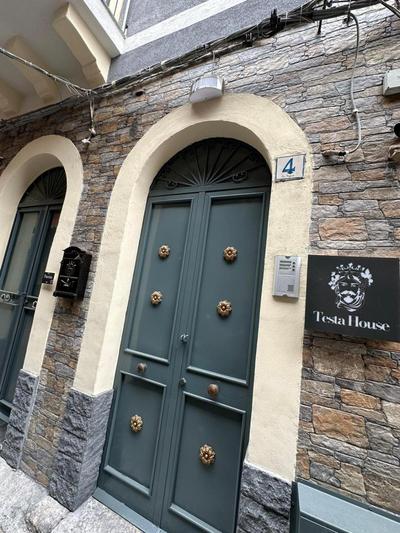 Testa House
