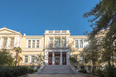 Ermis exclusive apt in Kolonaki