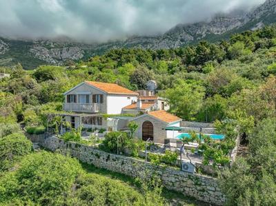 Villa Kety Makarska with pool