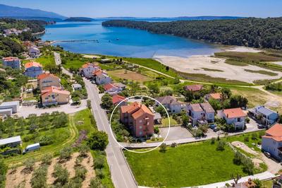 Apartments Neda with Sea View