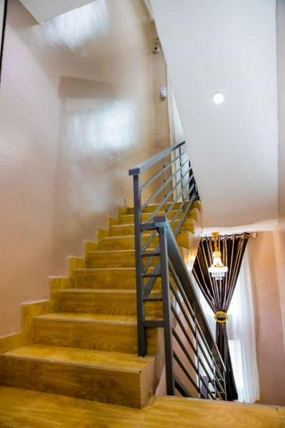 El Elyon Hotel and Suites