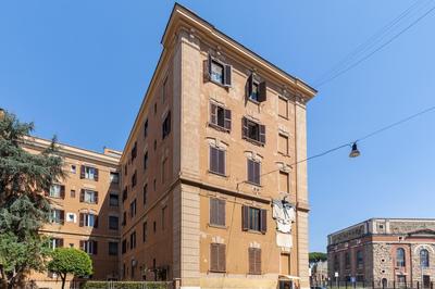 Hostly-ColorHome Rome Midtown