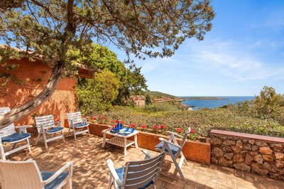 Amazing villa in a unique mediterranean island