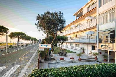 Charming flat with a spacious terrace - Beahost