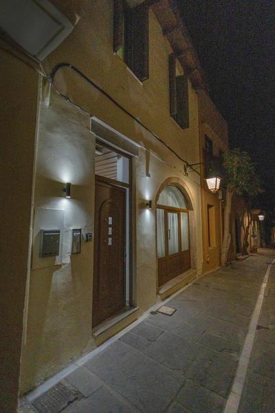 Dianna Residence
