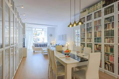 ApartEasy - Private terrace, 3 bedrooms, Eixample