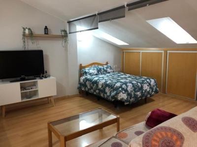 Estudio Buhardilla completo