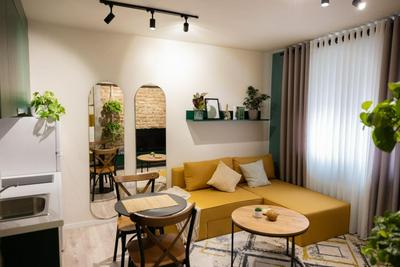 Three Doors Apartments