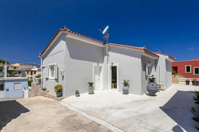 Villa Areva by Villa Plus