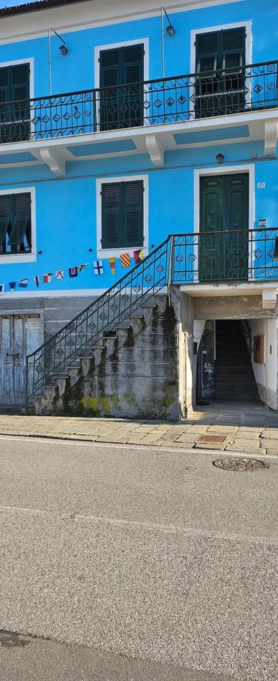 "A Ridosso" sul mare nel cuore del paese