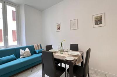 Urban House - Modern Flat Navigli Milan Center