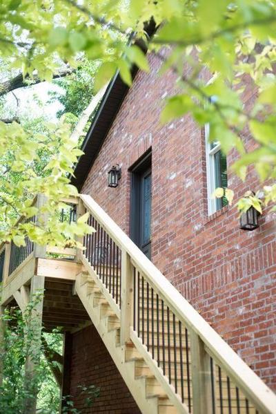Carriage House on Historic Bentonville Square