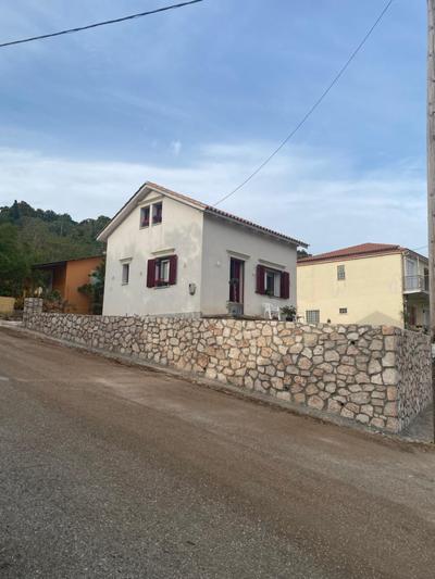Robola Retreat Cottage