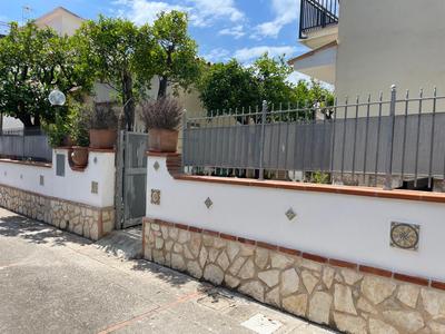 Sperlonga Apartments - Private Beach Street