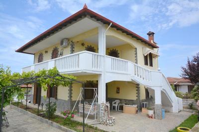 Emmanuel's Summer House