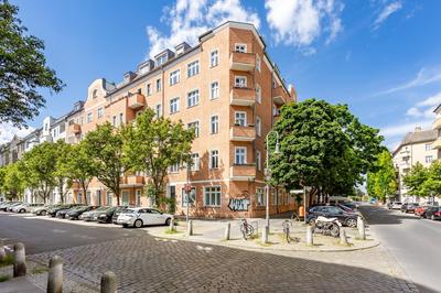 The Malmöer, modern 1 BR on 40m2, own backyard garden-terrace, quite & relaxed, however central in Prenzlauer Berg