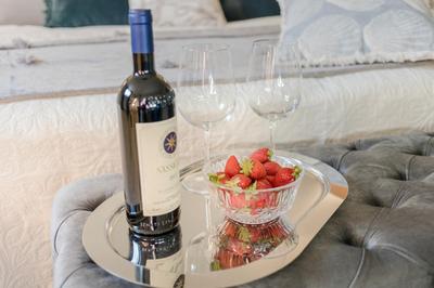 The Luxury Beach Villa with shared Swimming Pool, between Viareggio and Torre del Lago Puccini