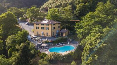 Casolare dei Colli, Panoramic Private Pool, Lavish Interiors and a Gourmet Kitchen