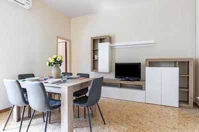 GuestHost - Spacious Apartmente near the Beach!