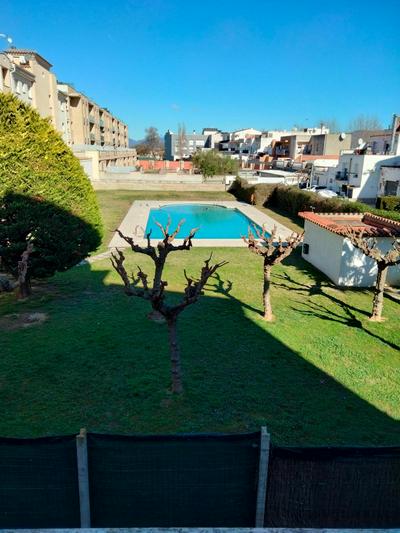 Superbe appartement dans résidence privée.