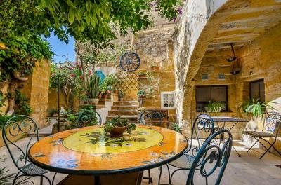 Cosy Cottages in Restored House of Character