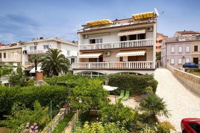 Appartement in Crikvenica mit Großer Terrasse