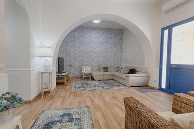 Marsala Central and Colorful Apartment!