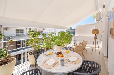 Unique Koukaki Three Bedroom Suite