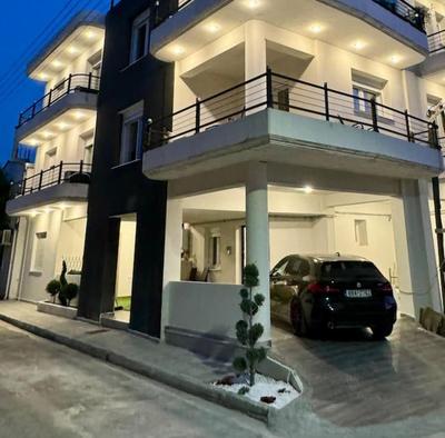 Mini Luxe Retreat