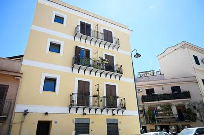 Politeama Theater Apartments