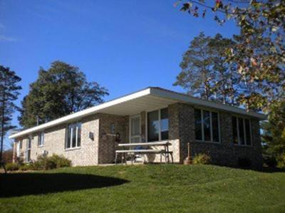 Nitschke's Resort Cabin #15