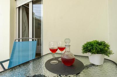 Spacious city center apartment by Renthub