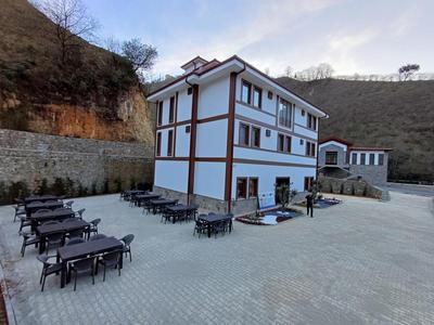 ÇARDAK ALTI OTEL