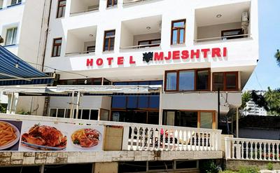 Hotel Mjeshtri