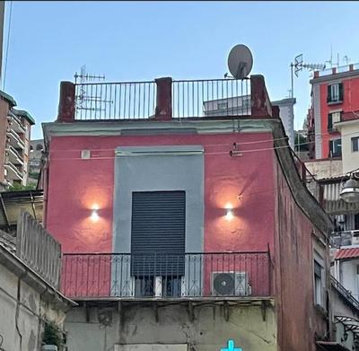 Casa da “Nonna Iolanda” Napoli centro storico