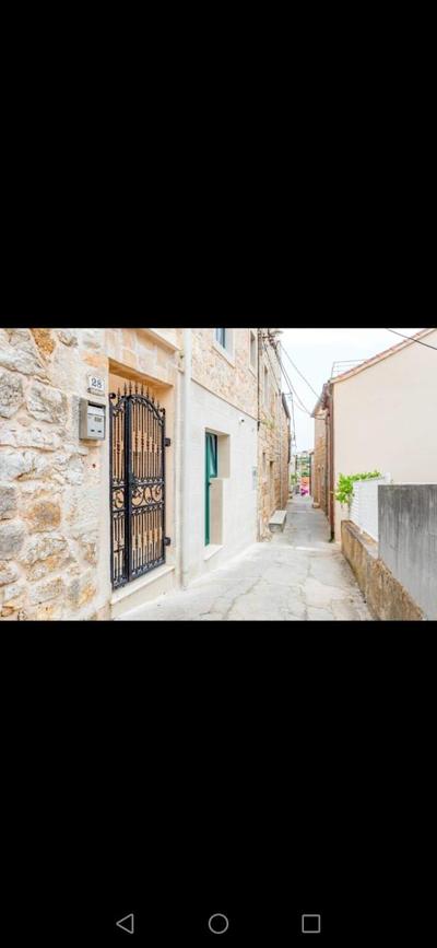 Apartments Ante 1