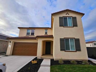 Couple's Getaway Kitchenette Washer & Private Bath