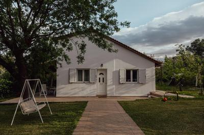 Close to Airport 5 Bedroom Villa by the Sea