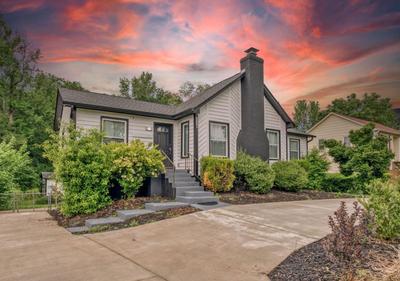 Stylish Home Near Uptown, UNC, NoDa, Plaza-Shamrock