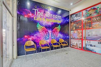 Hotel O The Dream Restaurant & Cafe