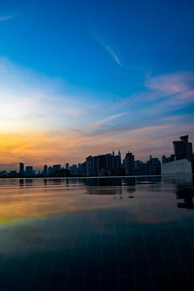 Infinite Pool! Room in Kuala Lumpur
