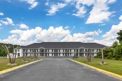 Quality Inn & Suites Santee I-95