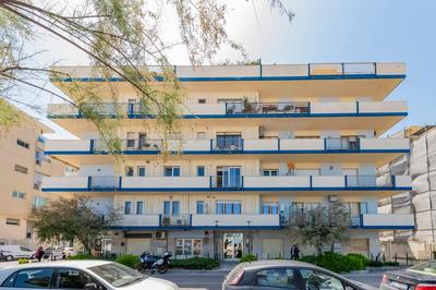 GuestHost - Lungomare Sea View Modern Apartment with Balcony!