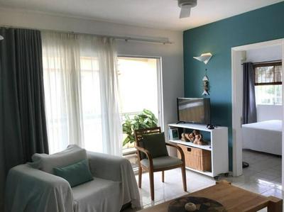 Blue Palm Apartment