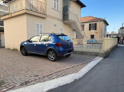 5 Min from Sea, with Garden and Private Parking