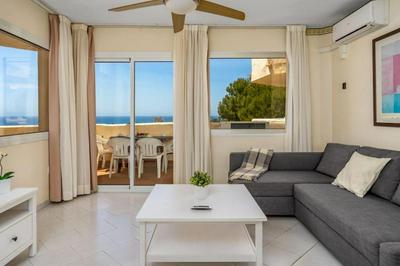 Riviera seaview getaway