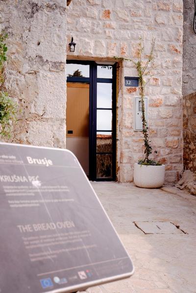 Marchelina house
