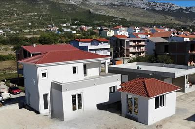 Modern Two Bedroom Apartment with Spacious Seaview Terrace and Free Parking