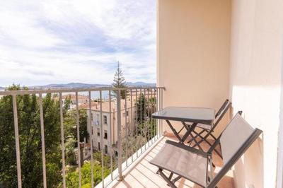 Santa Cruz Rooms & Suites